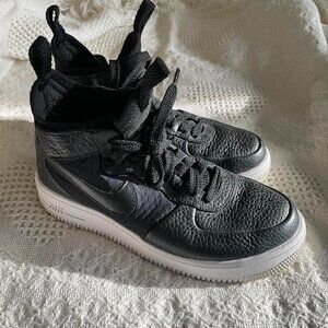 Nike Air Force 1 Ultraforce Mid black & white sneakers